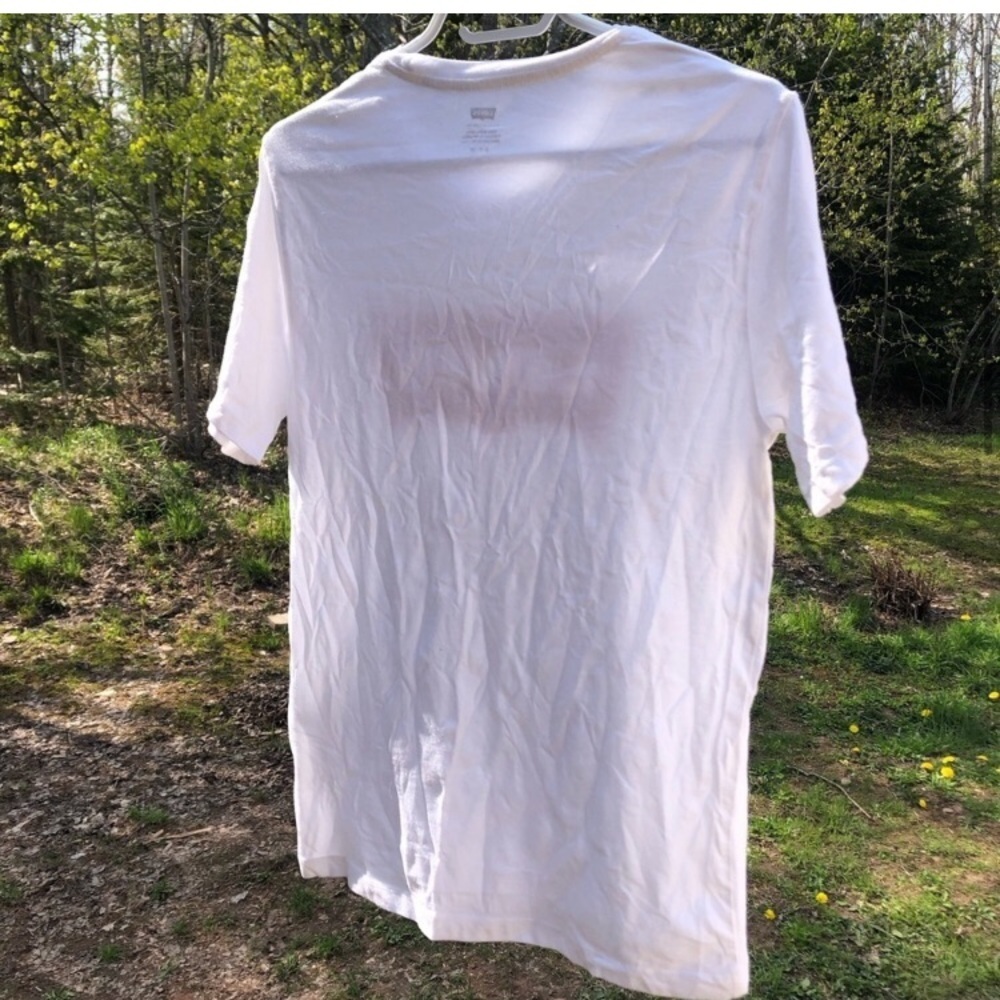 Levi’s Tee Shirt Size S - Picture 3 of 9